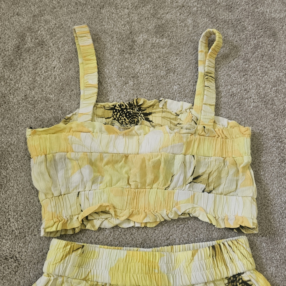 H&M Yellow Floral Set Top & Skirt - Picture 9 of 11